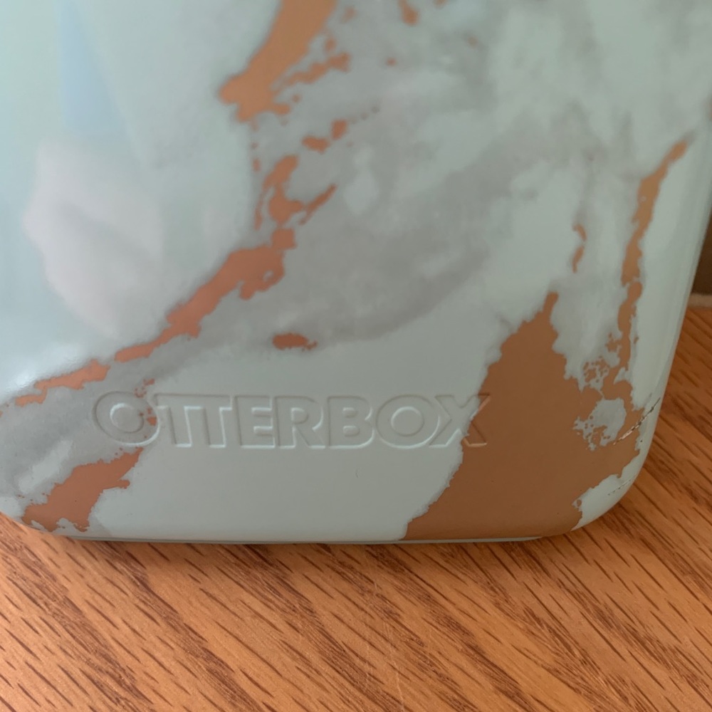 Otter box-teal and gold marble for IPhone 8 Plus